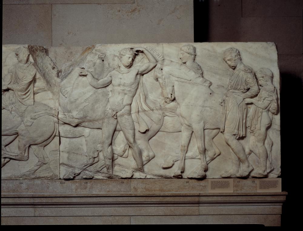 Fig. 4. Extrémité de la frise nord, conservée au British Museum (préparation de la procession).