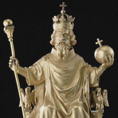 Extrémité du sceptre de Charles V, représentant Charlemagne trônant
