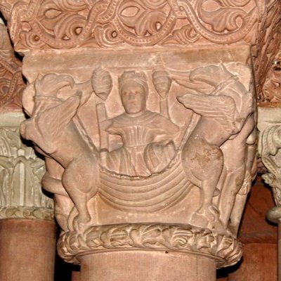 L'ascension d'Alexandre (Chapiteaux de la cathédrale de Bâle)