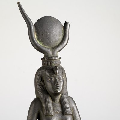 Isis-Hathor allaitant Horus (statuette égyptienne de la XXVIe dynastie)