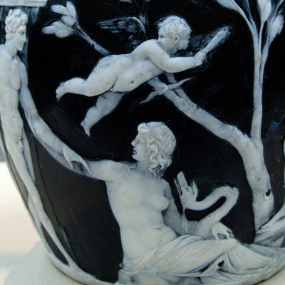 Vase Portland, scène de la femme au serpent - Dioscoride d'Égée ?