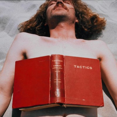 Position de lecture pour une brûlure au deuxième degré - Dennis Oppenheim