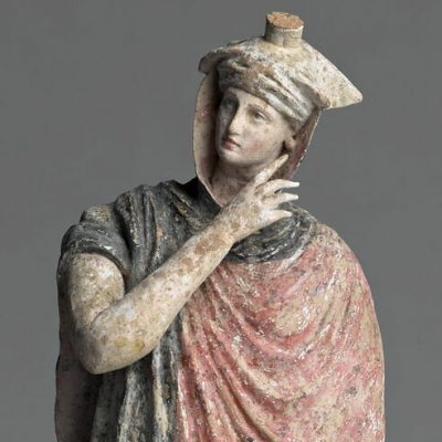 Dame en rose  (Figurines de Tanagra)