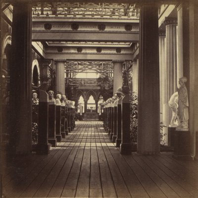 Vues de la cour des sculptures grecques  (Views of the Crystal Palace, p.19)