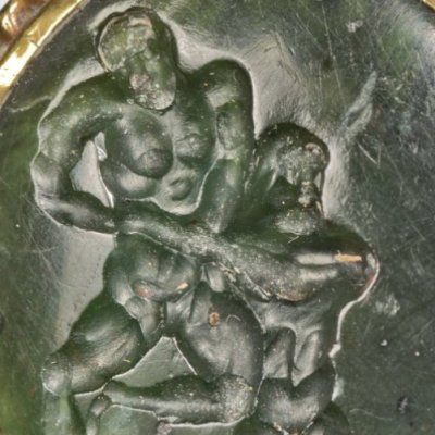 Hercule luttant contre Antée (camée prase et or)
