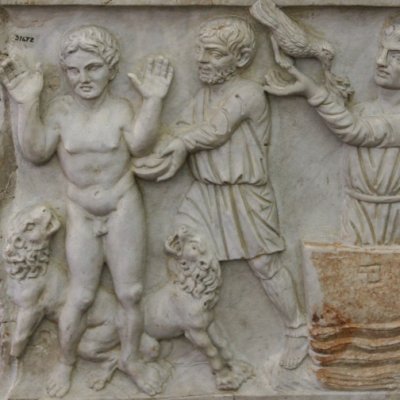 Daniel in the lion's den. Noah and the dove (Early Christian sarcophagus with biblical scenes)